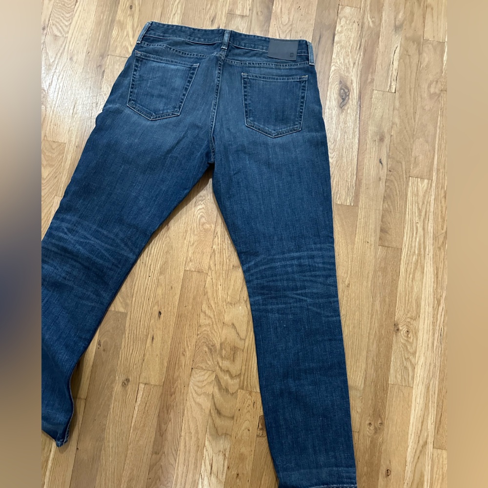 33/32 Athletic Dark Blue Jeans Bonobos